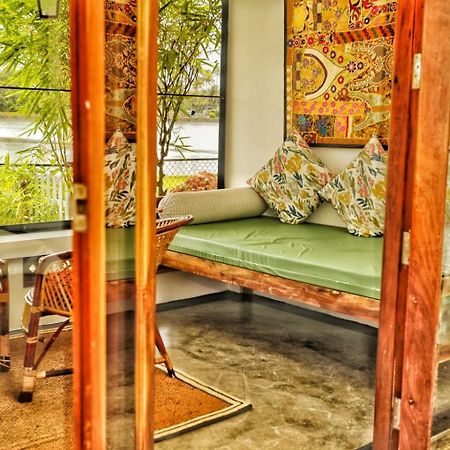 Vala House Hotel Cherai Beach Exterior photo