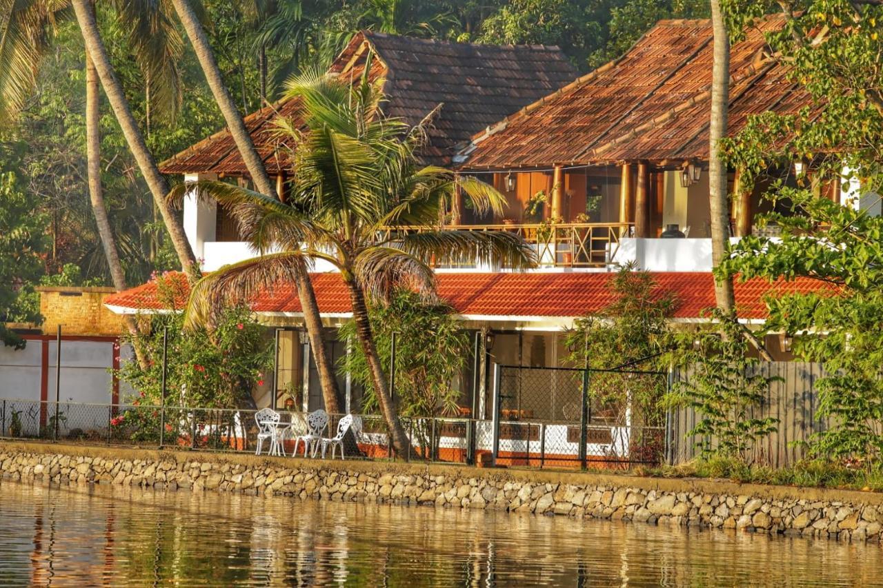 Vala House Hotel Cherai Beach Exterior photo