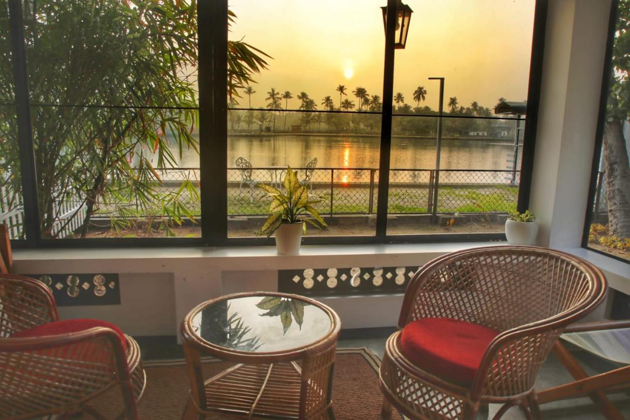 Vala House Hotel Cherai Beach Exterior photo