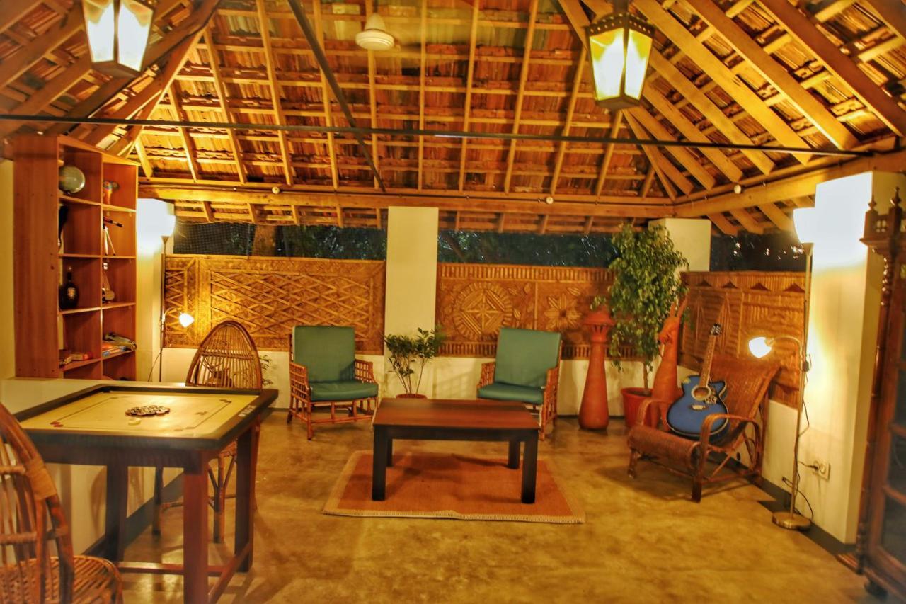 Vala House Hotel Cherai Beach Exterior photo